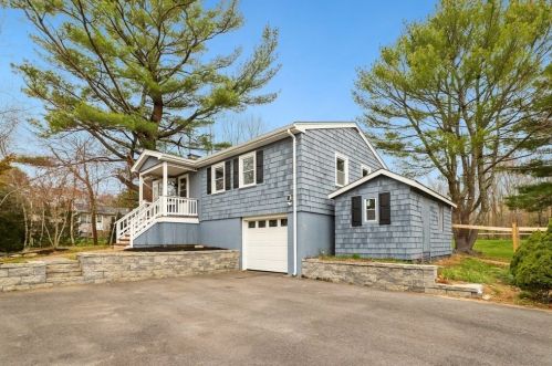 17 Jereva Rd, Hanson, MA 02341 exterior