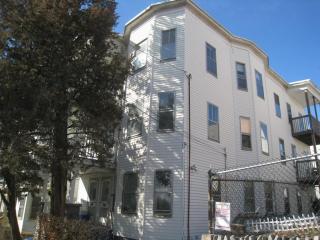 13 Currier St, Lawrence, MA 01841 exterior