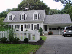 31 Oakland Ave, Newton, MA 02466 exterior