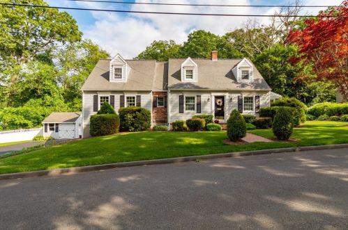 27 Knowles St, Auburn, MA 01501 exterior
