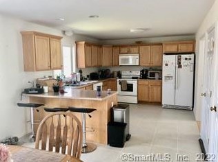 1594 Storrs Rd, Storrs-Mansfield, CT 06268 exterior
