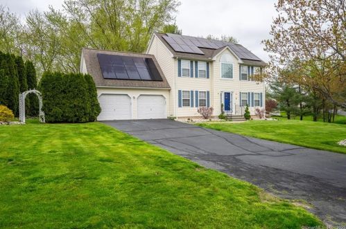 8 Fox Meadow Ln, Windsor, CT 06095 exterior