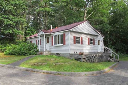 848 Franklin Pierce Hwy, Barrington, NH 03884 exterior