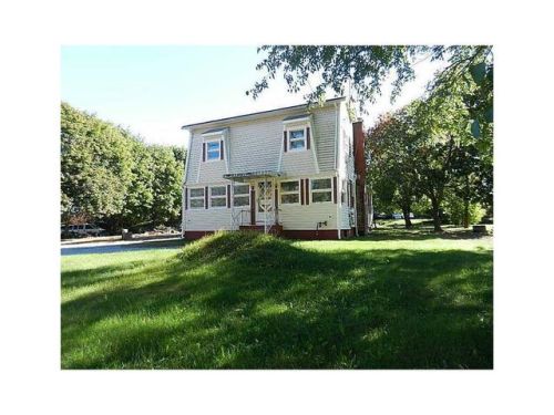 250 Hopkins Hill Rd, Coventry, RI 02816 exterior