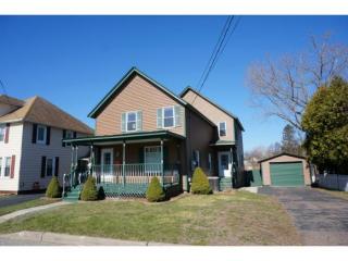 2 Niquette Ct, Winooski, VT 05404 exterior
