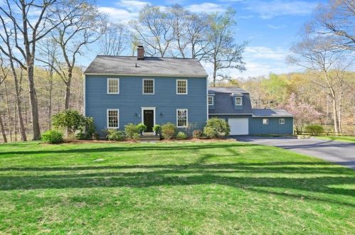12 Mulberry St, Ridgefield, CT 06877 exterior