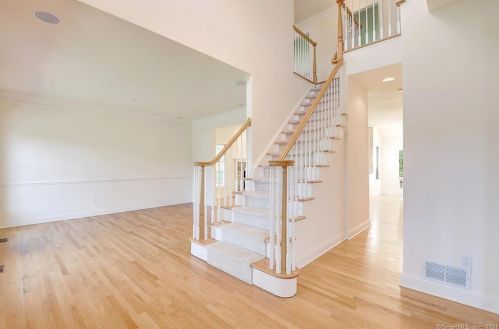 16 Island View Ter, East Hampton, CT 06424 exterior