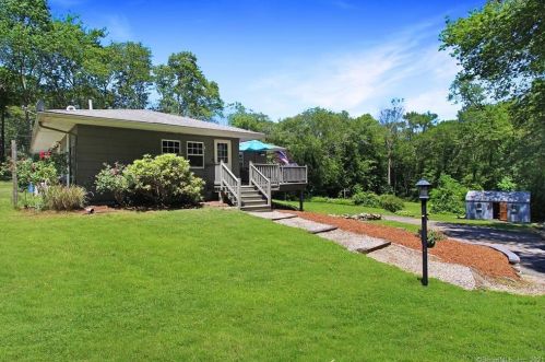466 Colonel Ledyard Hwy, Gales Ferry, CT 06339 exterior