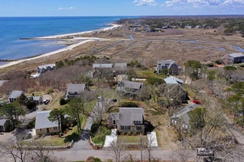 26 Sea Mist Ln, South Chatham, MA 02659 exterior