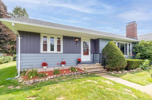 160 Tryon St, Middletown, CT 06457 exterior