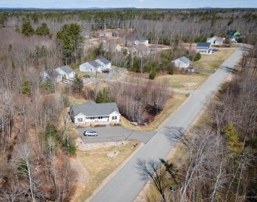46 Buttonbush Ln, Wells, ME 04090 exterior