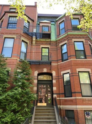300 Marlborough St, Roxbury-Xing, MA 02116 exterior