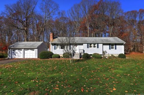 89 Osborn Ln, Upper Stepney, CT 06468 exterior