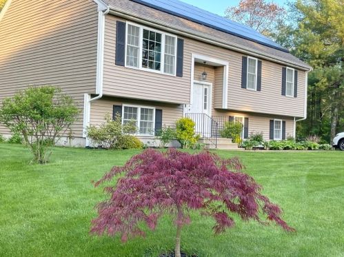 154 Burt St, Taunton, MA 02780 exterior