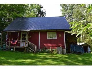 485 Blakslee Rd, Carroll, NH 03598 exterior