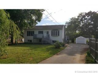 4 Vivian Ct, Waterford, CT 06385 exterior
