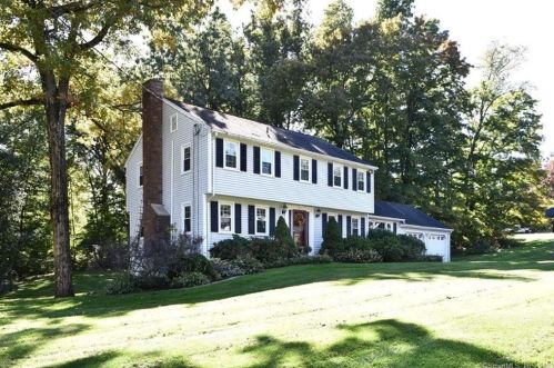 48 Holly Mar Hill Rd, Northford, CT 06472 exterior