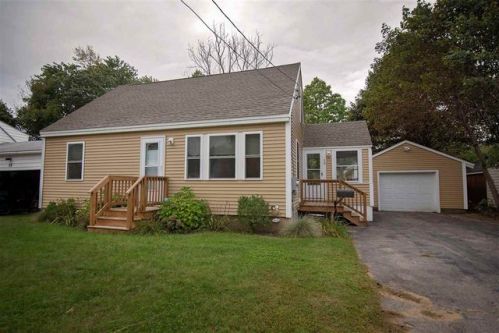 13 Rowland St, Somersworth, NH 03878 exterior