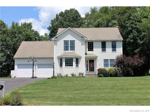 79 Fairway Dr, Portland, CT 06480 exterior