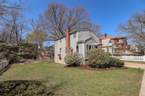 2507 Centre St, Roxbury Xing, MA 02132 exterior