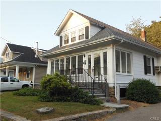 33 Sterling Pl, Stamford, CT 06907 exterior
