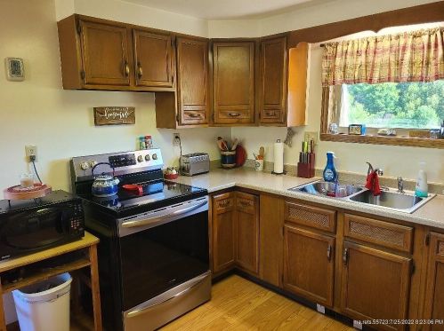2732 State Rd, Mapleton, ME 04757 exterior