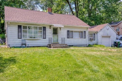 41 Bromont St, Chicopee, MA 01020 exterior