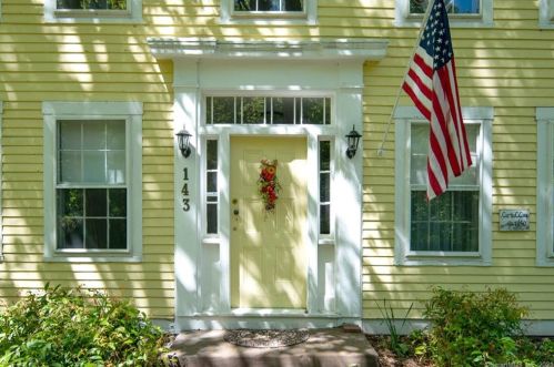 143 End Ave, Durham, CT 06422 exterior