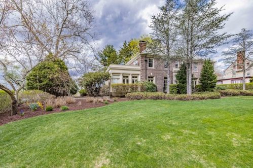 418 Longhill St, Springfield, MA 01108 exterior