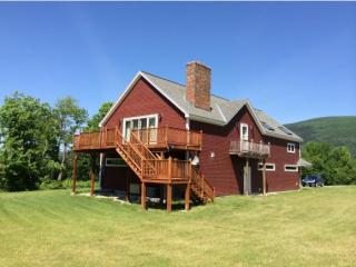 1004 Holy Smoke Rd, Shaftsbury, VT 05262 exterior