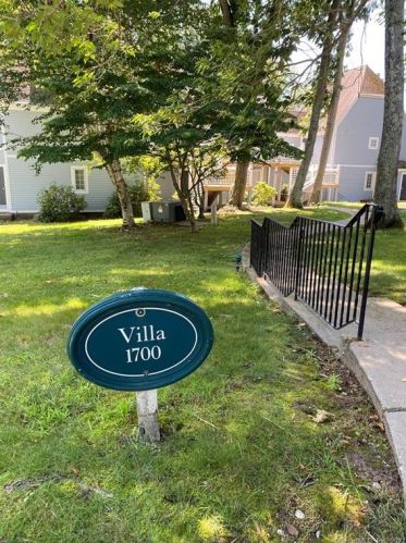 1714 Old Pond Ln, Norwich, CT 06360 exterior