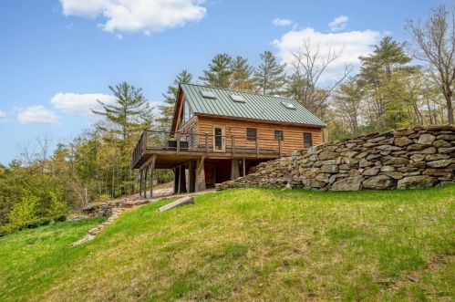 78 Middle Pratt Pond Rd, New Ipswich, NH 03071 exterior