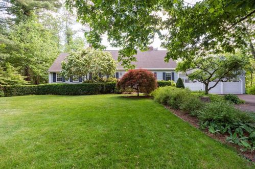 139 Ipswich Rd, Topsfield, MA 01983 exterior