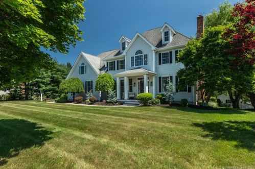 12 Allen Ridge Dr, Ellington, CT 06029 exterior