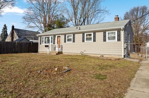 201 Taft Ave, Warwick, RI 02886 exterior