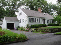 32 Hickory Cliff Rd, Newton, MA 02464 exterior