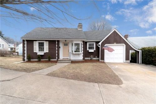 735 Mount Pleasant Ave, Providence, RI 02908 exterior