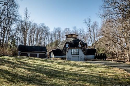 49 Coe Rd, Durham, CT 06422 exterior