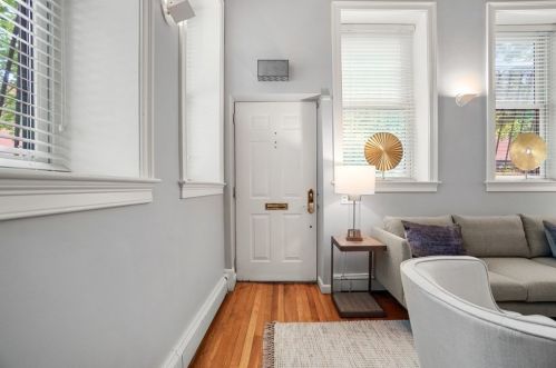 48 Clarendon St, Roxbury Xing, MA 02116 exterior